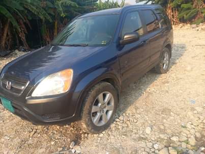 A picture of Honda crv 04