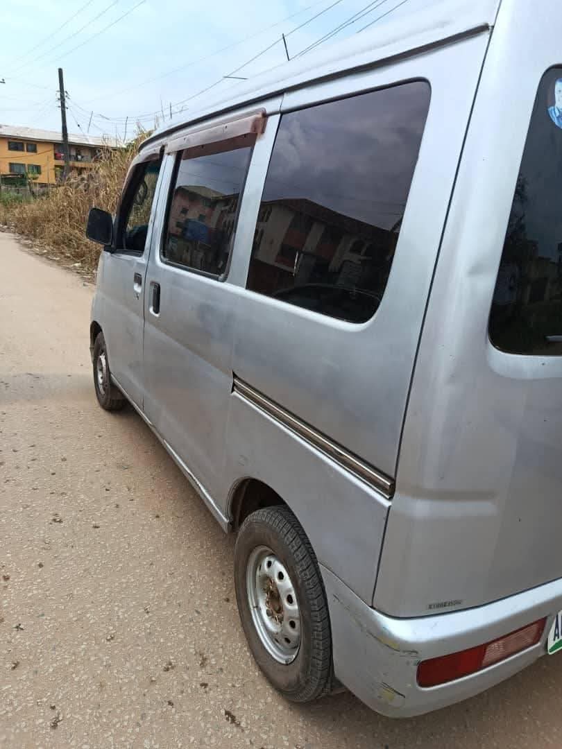 A picture of Hiject mini bus