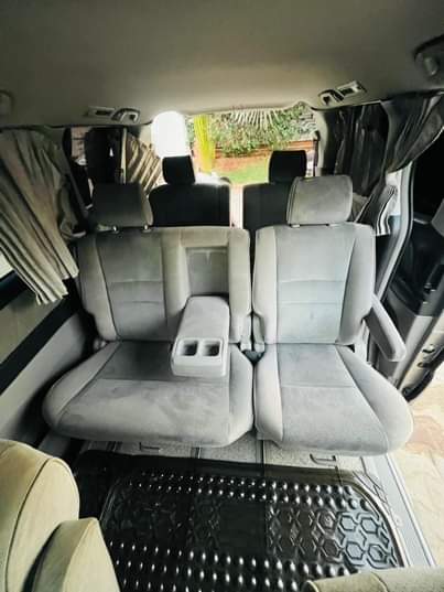 A picture of TOYOTA ALPHARD