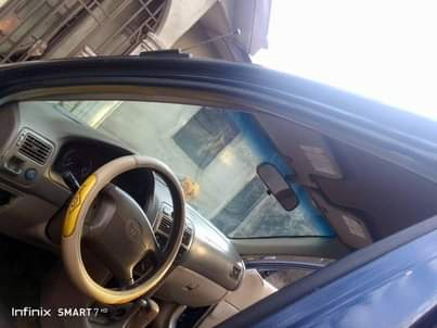 A picture of 2002 TOYOTA COROLLA