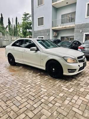 A picture of Mercedes Benz C300 2010 model 8025357239