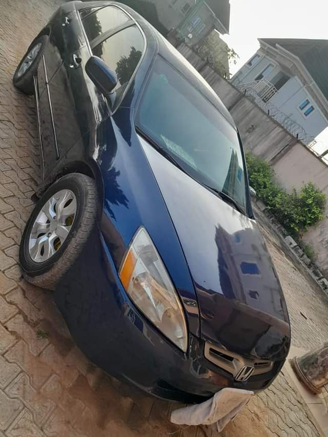 A picture of Honda accord 2003 model local used