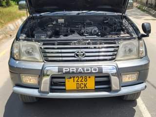A picture of TOYOTA PRADO
