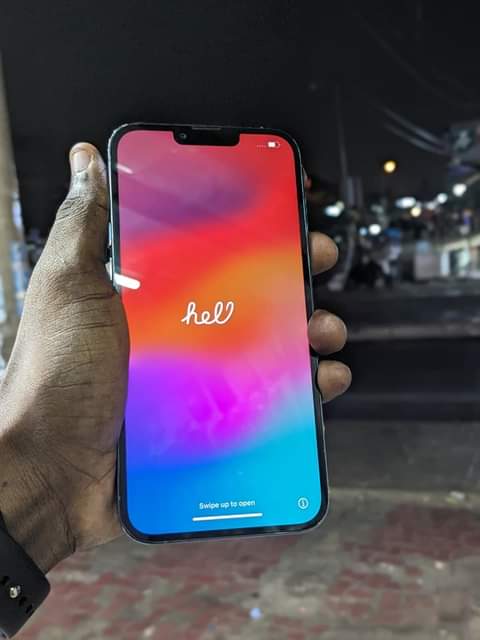 A picture of iPhone 13pro max gb128