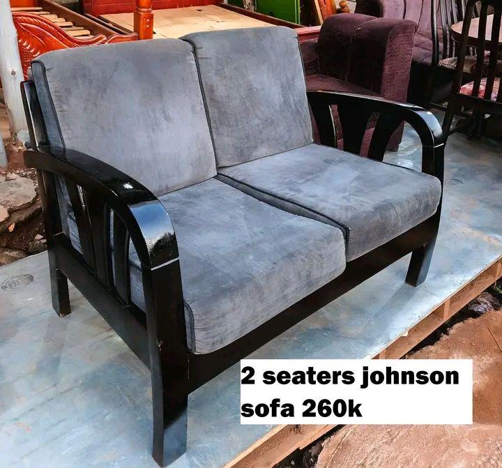 A picture of 2 seaters sofas