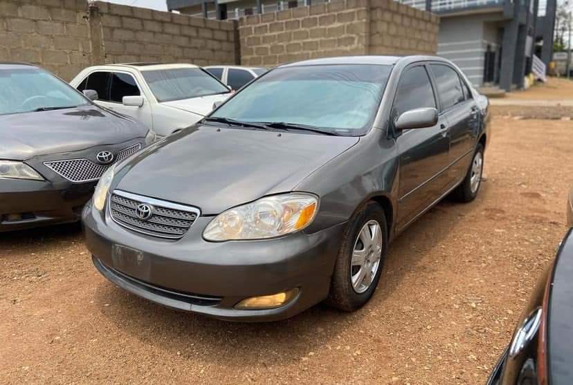 A picture of Corolla 2006 Neatly uesd first body Nothing to fix buy