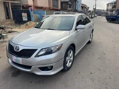 A picture of Toyota Camry sport 2011 Venza engine Tokunbo standard 4 plug
