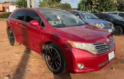A picture of Toks standard Toyota Venza Year 2010 Condition registered