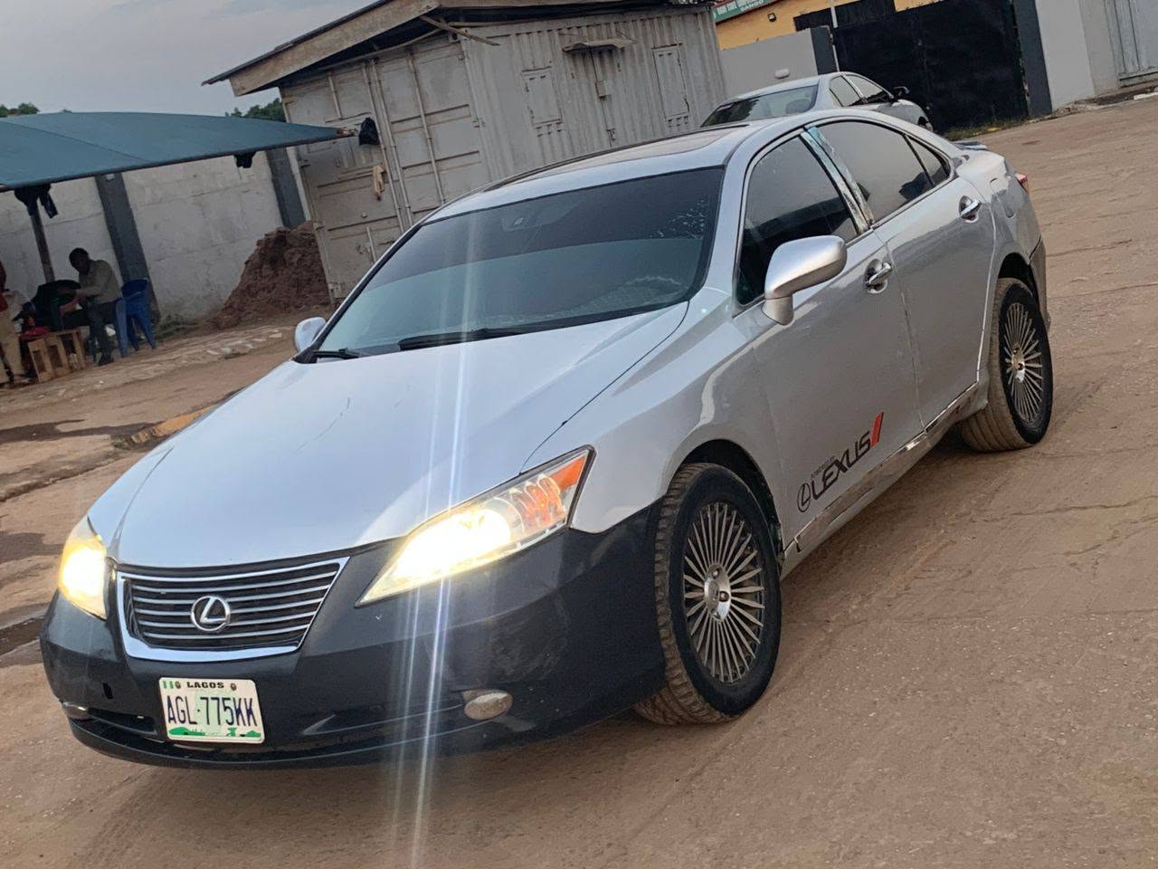 A picture of Lexus ES350 08