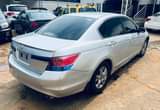 A picture of Honda Accord 2012