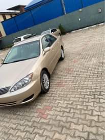 A picture of Toyota Camry 04 XLE