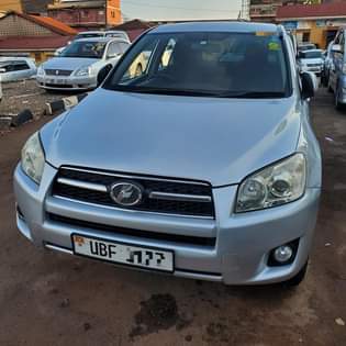 A picture of RAV4 2008 37M