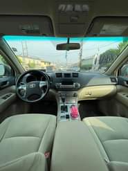 A picture of Toyota Highlander 012 Perfectly ok nothing to fix buy n