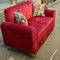 A picture of sofa mpya za kisasa 160000 usafir juu yangu 0785939368 whatsap