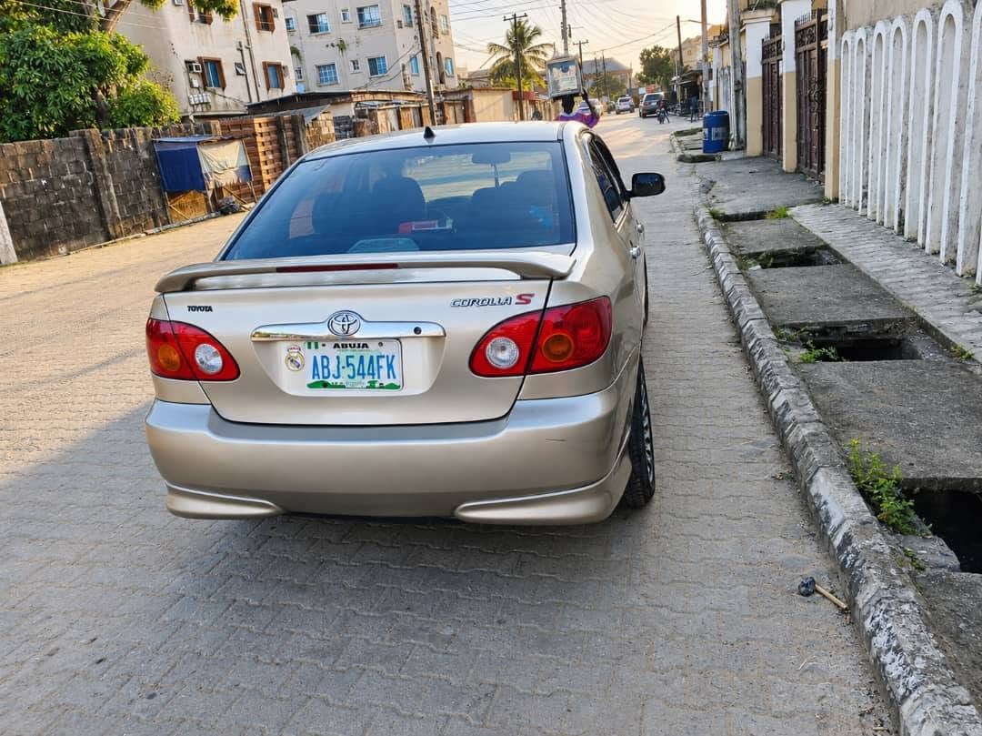 A picture of 2004 Corolla sport