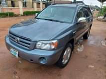 A picture of Toyota Highlander 3 seaters Everything is working perfectly fine