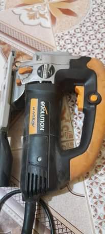 A picture of Tools mchanganyiko