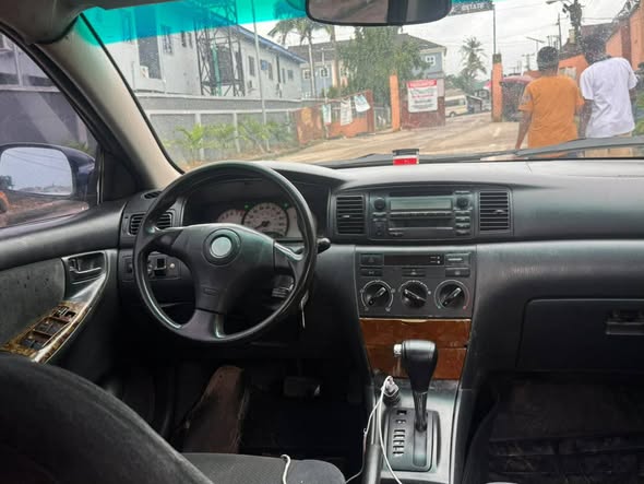 A picture of DEALER MARKET OWNER NEED MONEY TOYOTA COROLLA 2004 SPORT SILENT