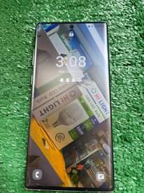A picture of Samsung galaxy note 10plus