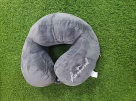 A picture of Traveling pillow