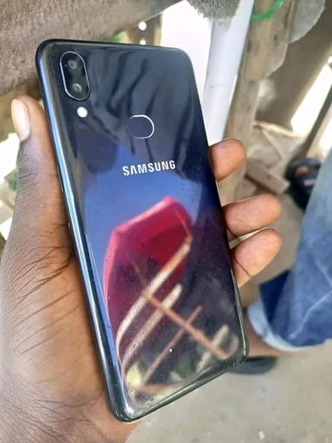 A picture of Samsung a10s imenyooka