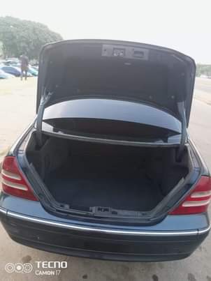 A picture of Benz c 240