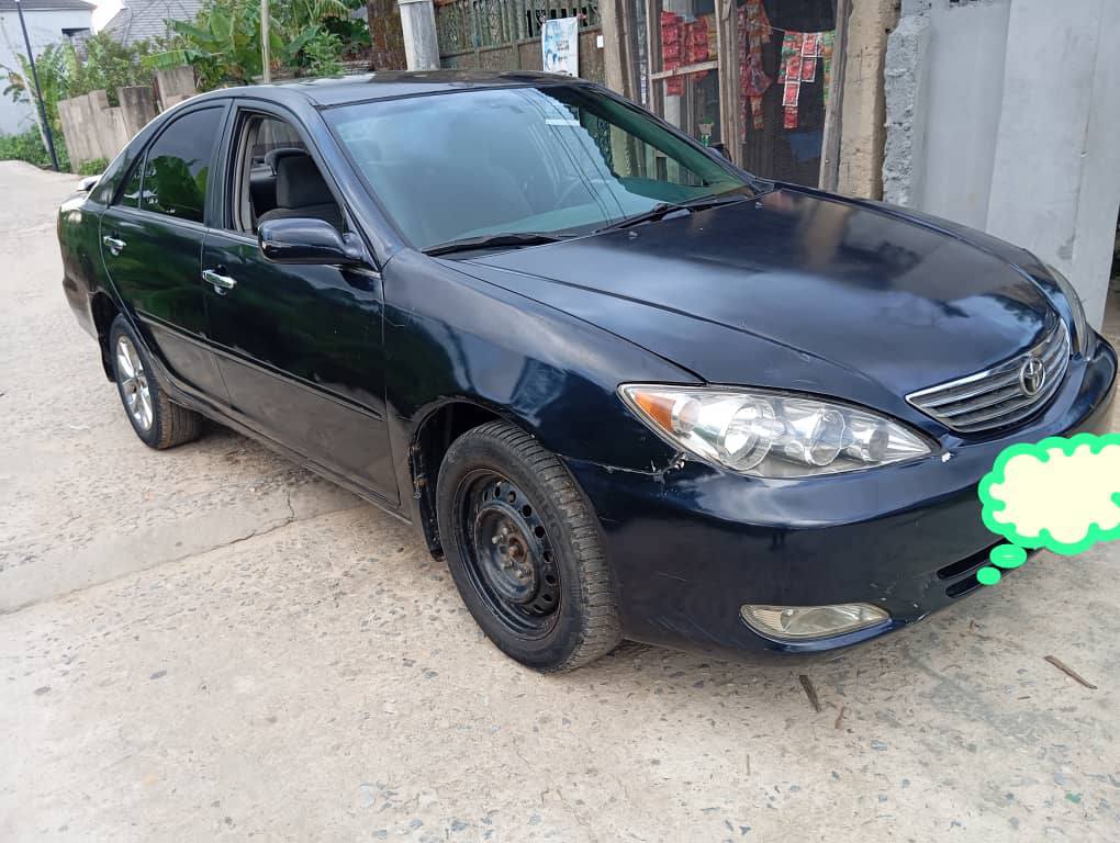 A picture of CLEAN TOYOTA CAMRY