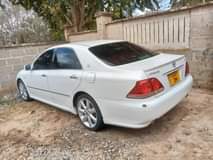 A picture of Toyota Crown Bei mil 11 3 Tanga 0654452600