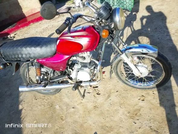 bajaj boxer