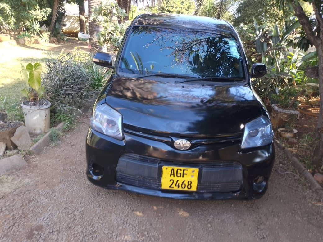 used toyota sienta