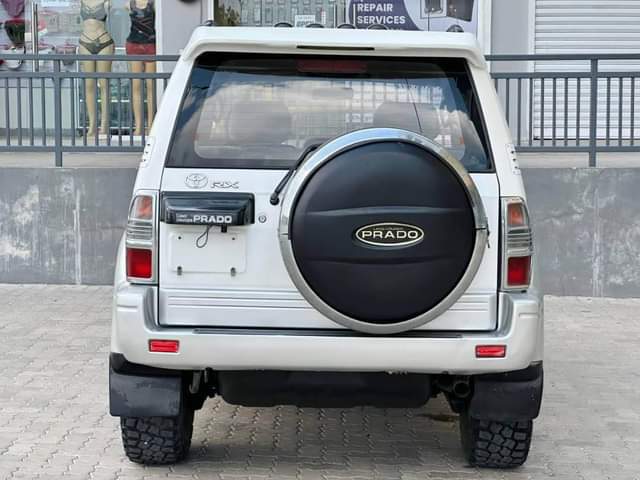 A picture of Prado 3doors short chasis 3rz