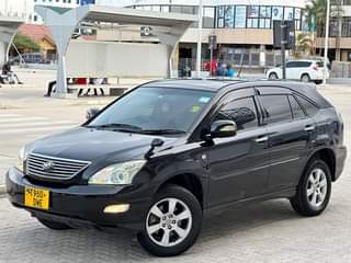 A picture of TOYOTA HARRIER