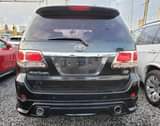 A picture of Toyota fortuner model 2012