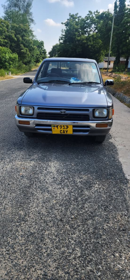 A picture of Hilux 2y engine