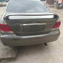 A picture of Toyota Camry 05 Nigeria used baked on first body 08030481307
