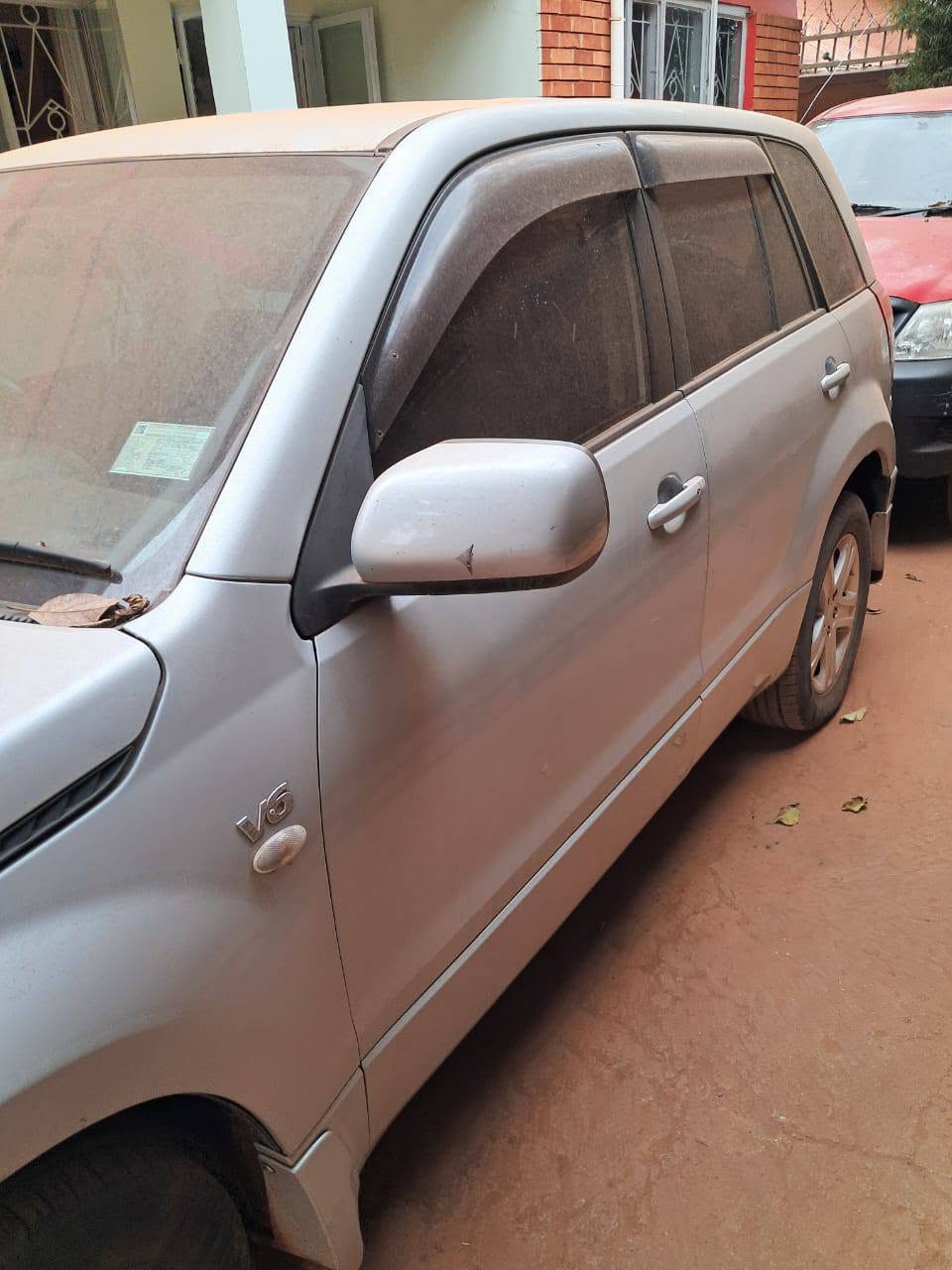 A picture of Available Uhs 12m 0702549830
