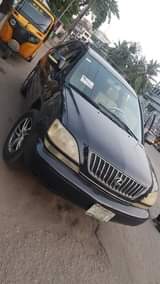 A picture of Lexus Rx 300