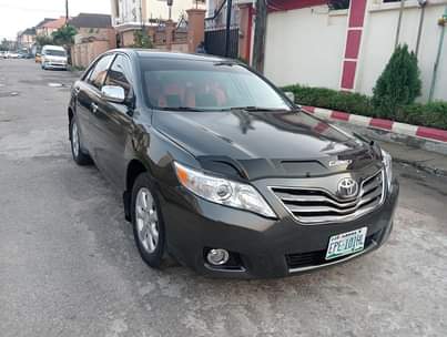 A picture of 4plugs 2010 Toyota Camry Spider