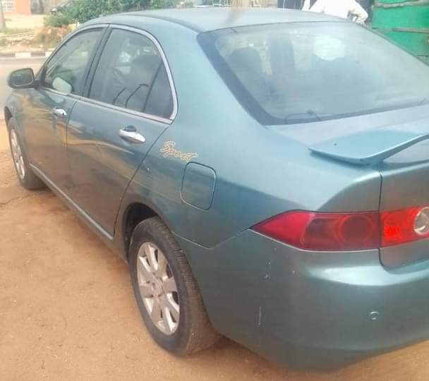 A picture of Honda Accord 2005