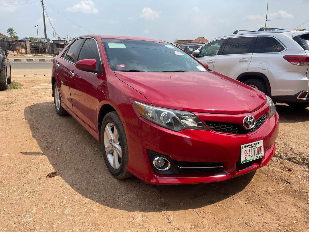 A picture of TOYOTA CAMRY SE 2013 REG