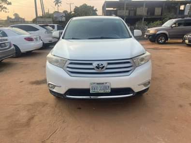 A picture of Very Clean and Sound Toyota Highlander 2010 Model Registered Excellent