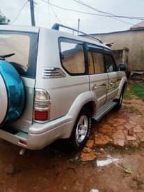 A picture of Toyota Prado TX Diseal engine