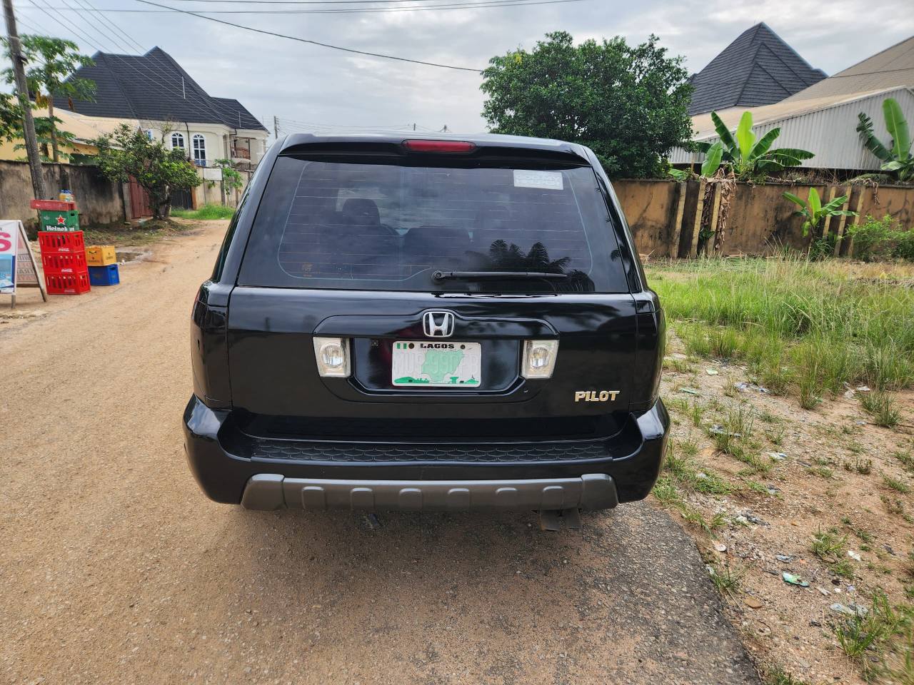 A picture of Honda pilot