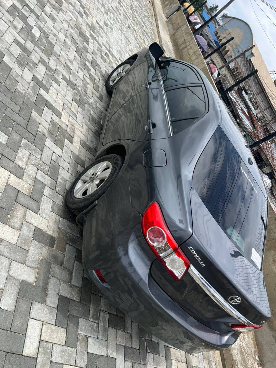A picture of Toyota Corolla 011