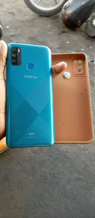 A picture of Infinix HOT 9 play