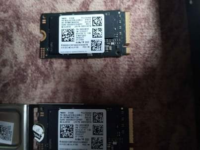A picture of Ram 4 Gb Ddr4 Ssd 512 Gb M.2 Nmve
