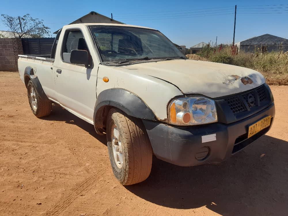 classifieds/cars nissan
