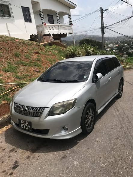 toyota fielder