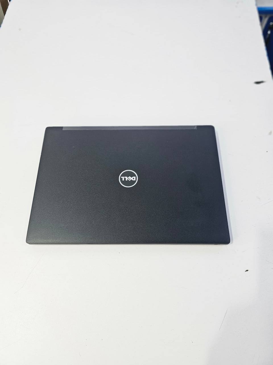 A picture of Dell latitude 7280