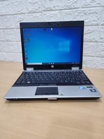 A picture of Hp elitebook 2540p Core i7 Processor 2.10 Hdd 320Gb Ram